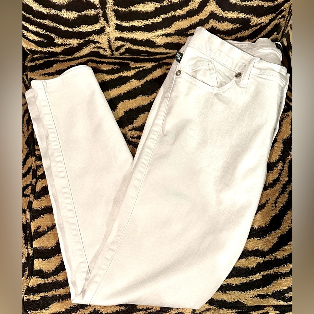 Rock & republic jeans size 12. White. Great condition. Super stretchy. π€ - Picture 2 of 7